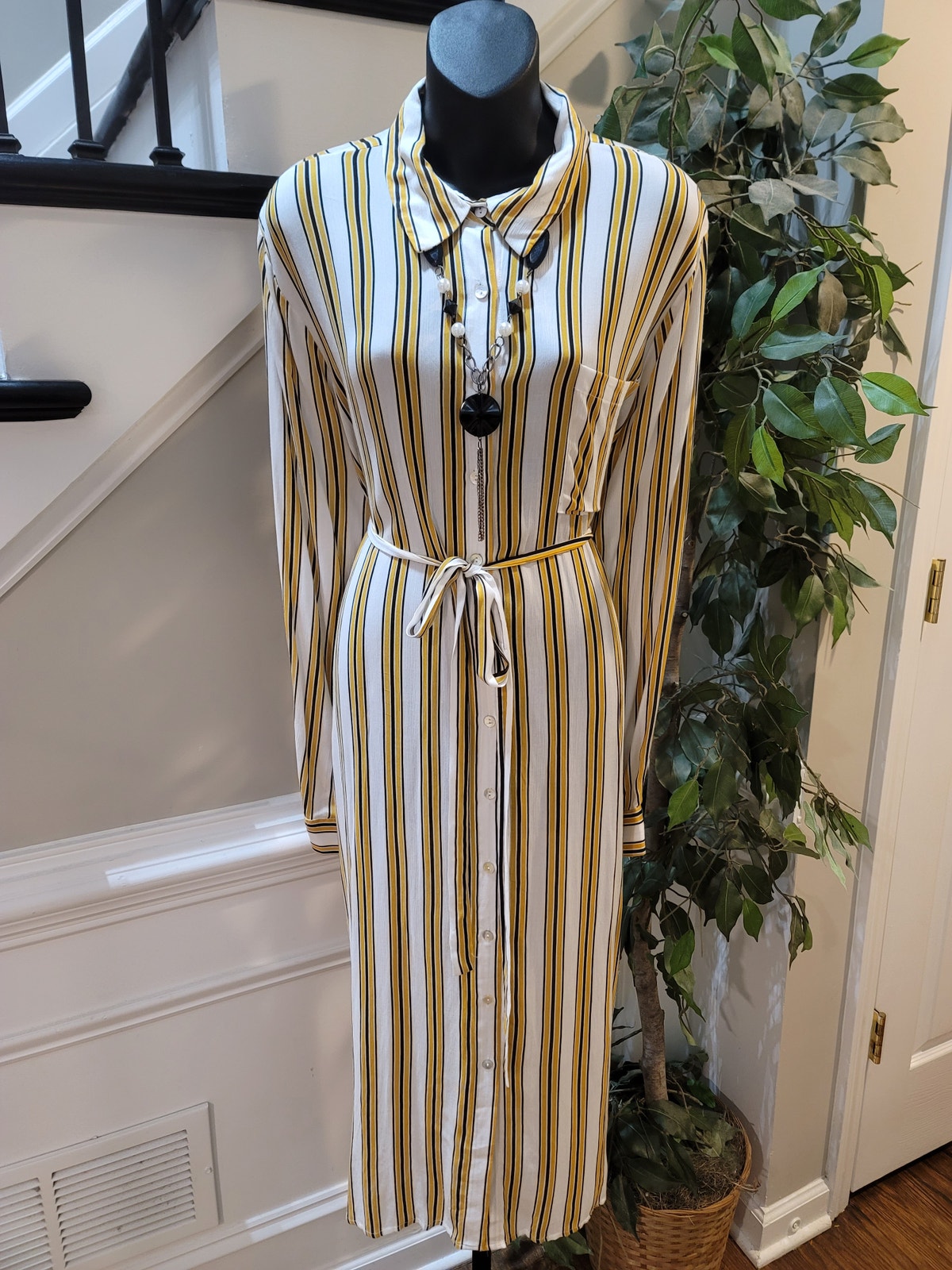 Forever 21 Shirt Dress Women's 2x White Yellow Stripes Collared Long Sleeves